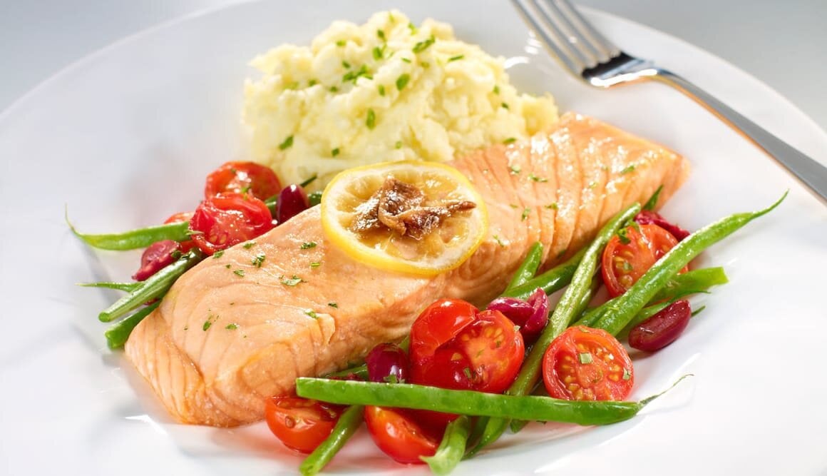 Mediterranean baked Norwegian salmon