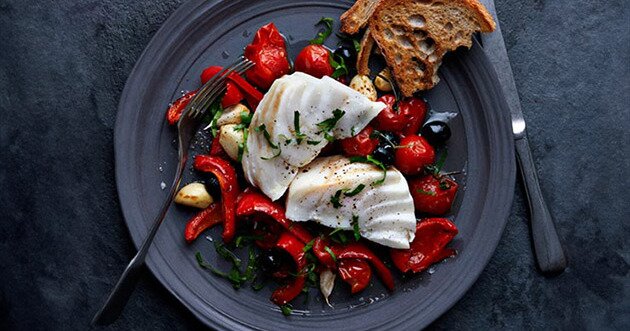 Recipe | Norwegian cod with red peppers and tomatoes | Seafood from Norway