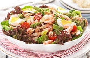 Norwegian prawn salad with egg and asparagus
